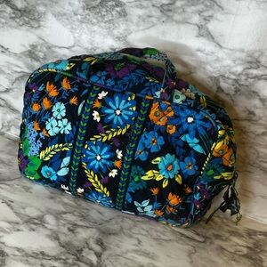 Vera Bradley travel bag